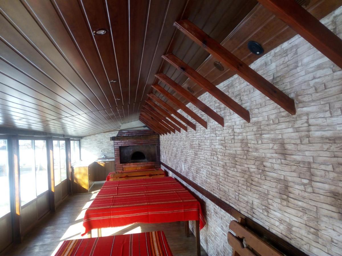 Bolyarski Stan Guest House Veliki Preszlav Kültér fotó